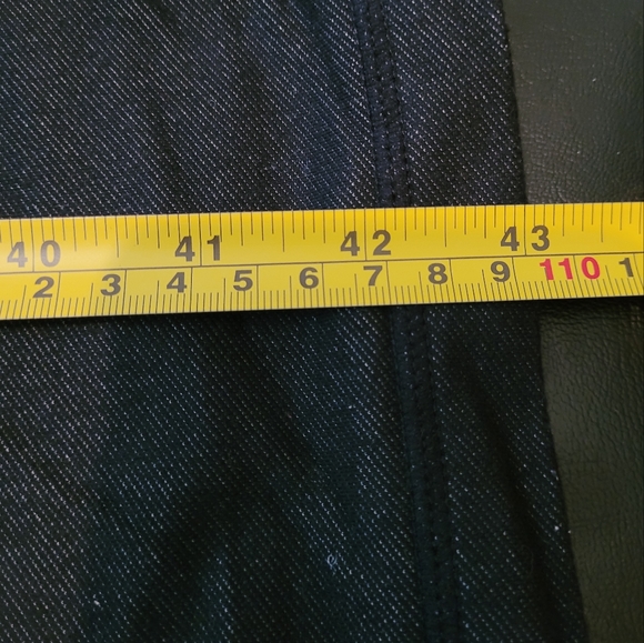 LULULEMON PANTS - Picture 3 of 4